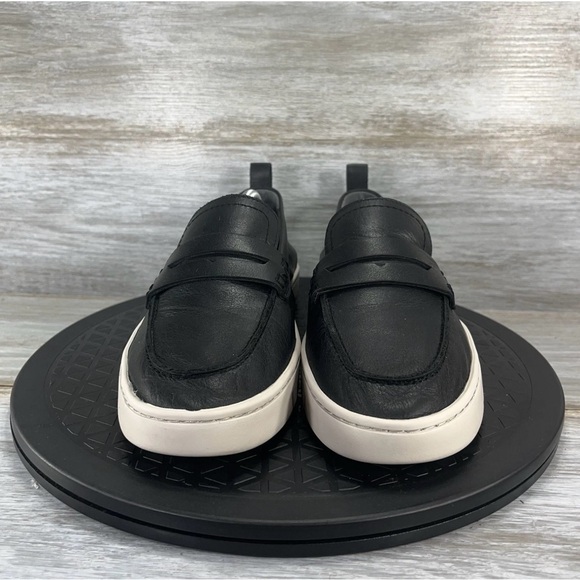 Vionic Uptown Black Leather Women’s Loafers 7 - Picture 2 of 9